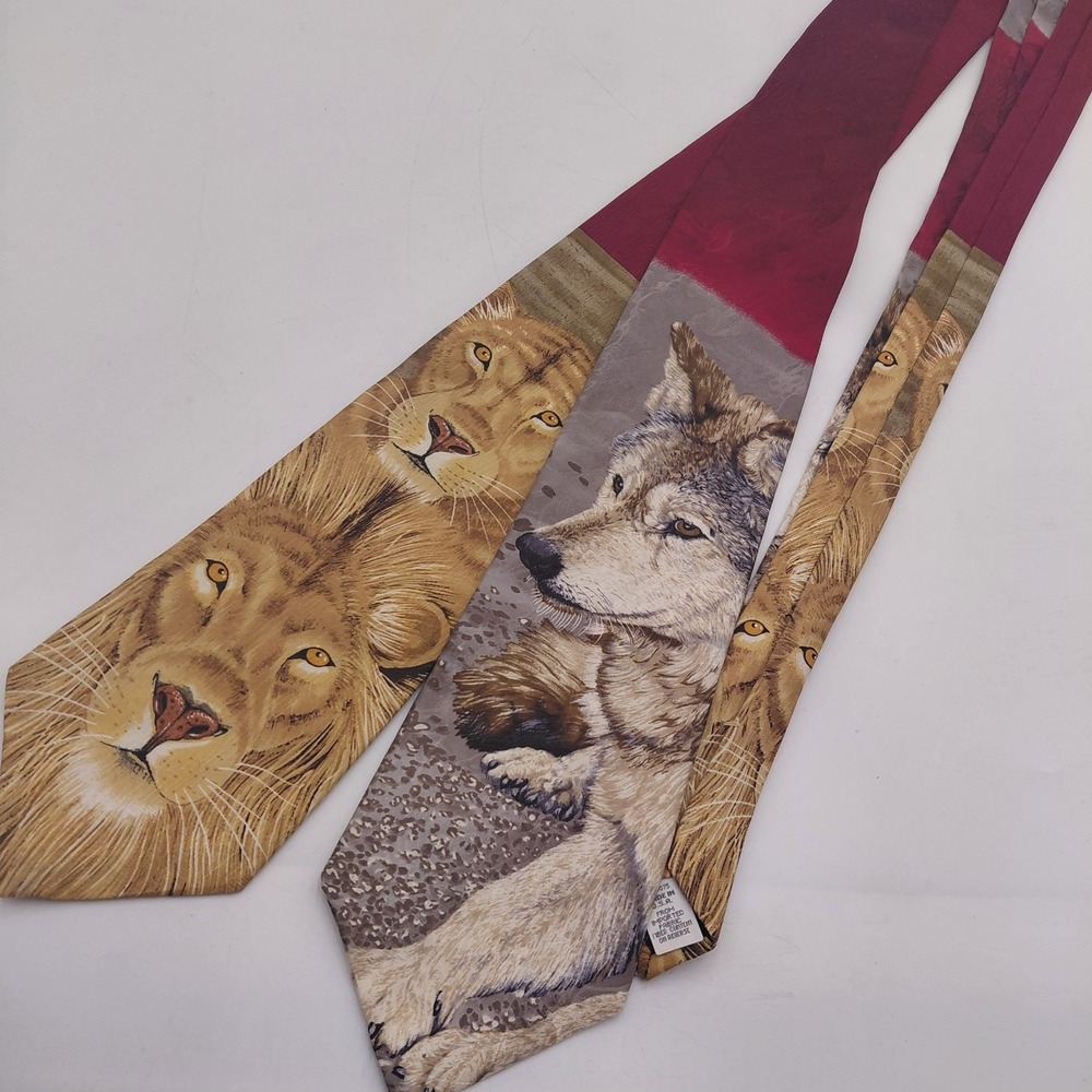 Vtg 90s Nature Tie Silk Artic Timber Wolf Endangered Species & Lion Office